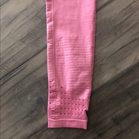 GYMSHARK Dusty Rose Energy Seamless Leggings - Picture 6 of 9